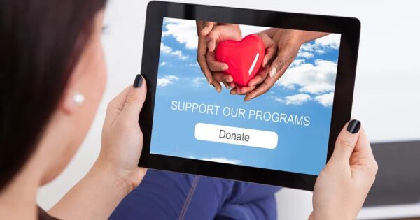 How to Ask for Donations on Facebook: The Ultimate Guide